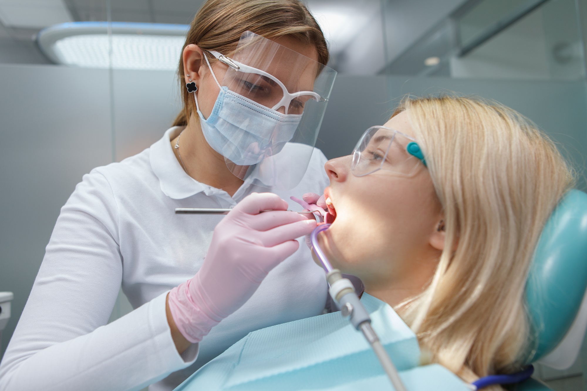 Dentist
