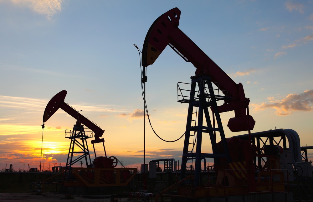 Shutterstock 110301359 Oil Rig